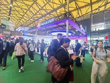 Hebei Puyou Representative Attends CPHI China 2025 in Shanghai‌